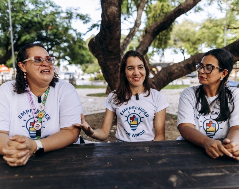 Mães atípicas transformam desafios em força e encontram nas praças de Maceió um novo recomeço