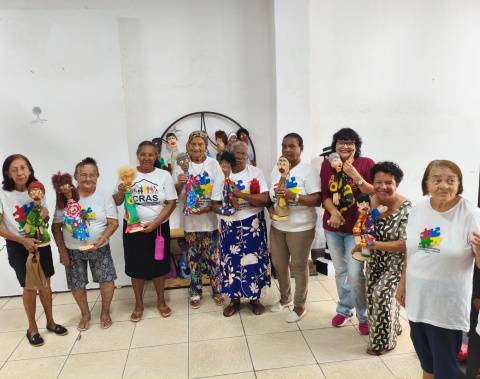 Idosas do Serviço de Convivência participam de evento na Biblioteca Graciliano Ramos