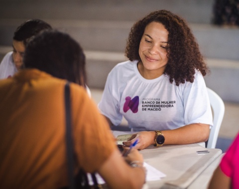 Semuc libera curso para empreendedoras aprovadas no Banco da Mulher