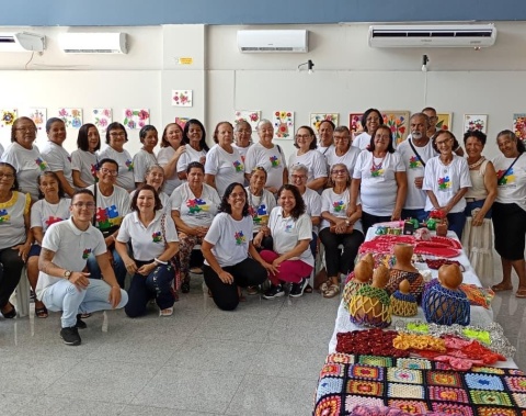 Idosos do Serviço de Convivência expõem obras no Complexo Cultural Teatro Deodoro