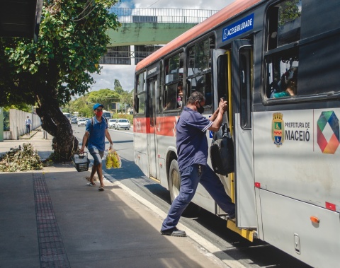 Prefeitura reforça linhas de ônibus para 2º turno das Eleições 2026