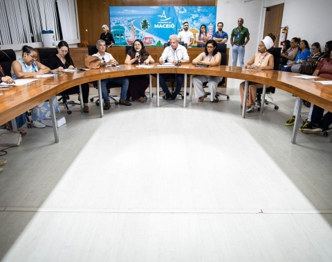 Semdes apresenta ações para migrantes venezuelanos da etnia Warao