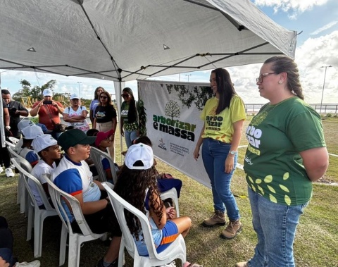 Prefeitura de Maceió realiza plantio de 20 árvores no Mirante da Santa Amélia