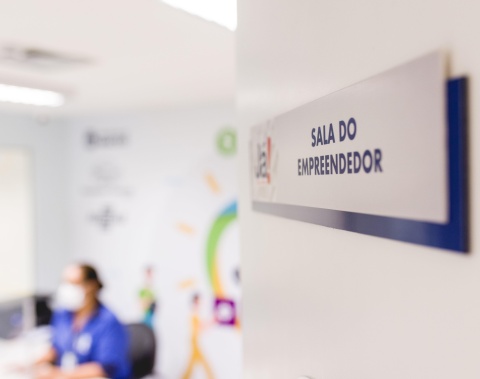 Sala do Empreendedor de Maceió reforça prazo final para envio da Declaração Anual do MEI