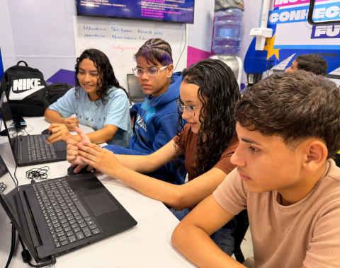 Jovens da Santa Lúcia ganham qualificação digital e empreendedora com o Tech Massa
