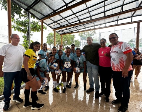 Nasa vence as Meninas da Vila e se torna campeã da 1ª edição do Torneio Futebol Feminino é Massa