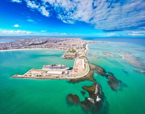 Maceió lidera avanço nas reservas de turistas estrangeiros no Brasil, aponta Civitatis