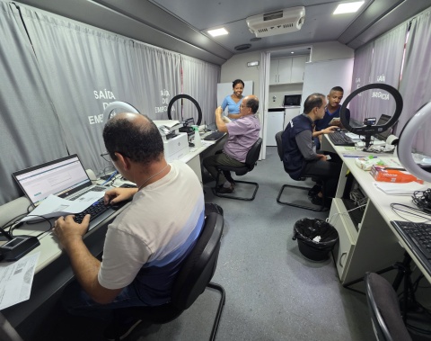 Usuários do Centro Pop 1 são beneficiados com emissão do título de eleitor