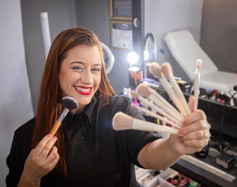 Gestão JHC fortalece o empreendedorismo feminino com o Banco da Mulher
