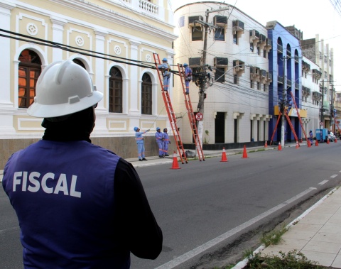 Projeto Poste Limpo vai reorganizar quase 18 quilômetros de cabos no Centro de Maceió