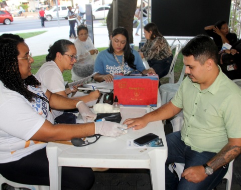 Ação da Semana do Trabalhador leva serviços gratuitos ao Parque Centenário