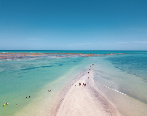 Maceió é o destino do Nordeste mais procurado por turistas estrangeiros, aponta Anuário Braztoa 2026