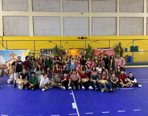Alunos de projetos esportivos participam de festa de São João especial
