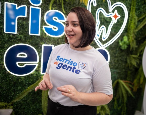 Sorriso da Gente devolve autoestima e reduz fila histórica por atendimento odontológico em Maceió