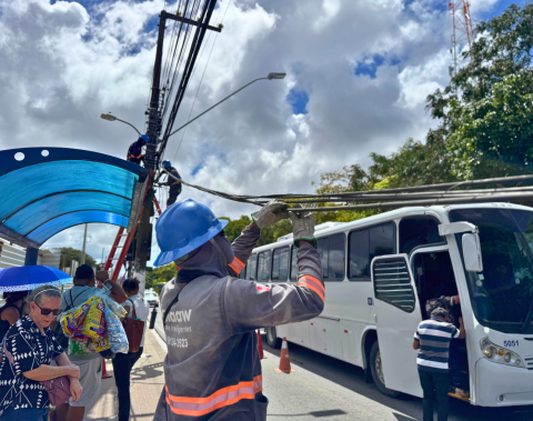 Projeto Poste Limpo inicia ação entre as Avenidas Tomás Espíndola e Durval de Góes Monteiro