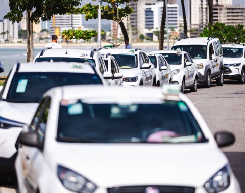 Credenciamento para novos taxistas em Maceió entra na reta final; saiba como se inscrever