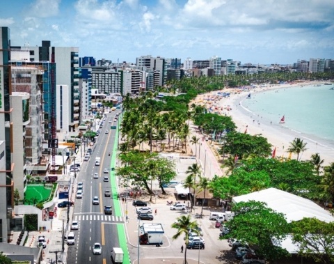 Crescimento da malha cicloviária transforma orla marítima de Maceió e outros pontos da cidade