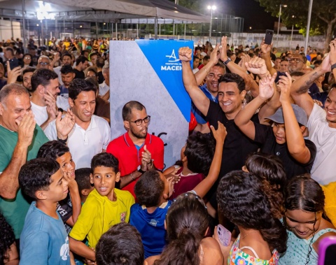 JHC inaugura Parque Linear e beneficia 90 mil pessoas no Benedito Bentes