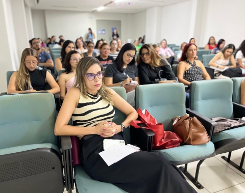 Saúde capacita nutricionistas  no atendimento a pacientes pós-bariátricos