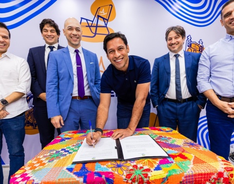 Prefeito Rodrigo Cunha firma parceria com Google para ampliar uso de tecnologia e inovação em Maceió