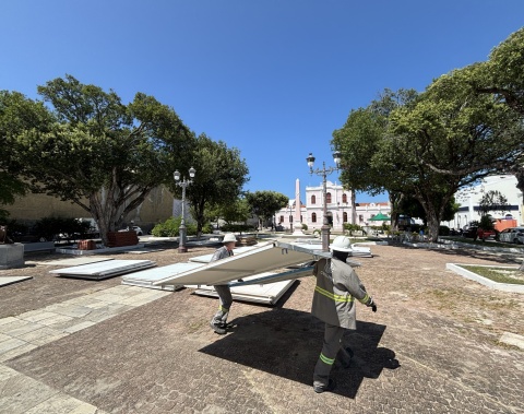 Ilumina inicia montagem da ornamentação para o Festival Internacional de Cultura de Maceió