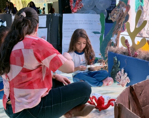 Semed leva alunos da educação infantil ao primeiro dia da 4ª Semana de Pesquisa da Ufal