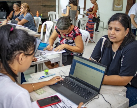 Moradores do Benedito Bentes são beneficiados com serviços do Cadastro Único
