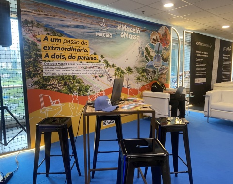 Maceió reforça presença estratégica no Fórum Panrotas 2026 e repete sucesso gastronômico