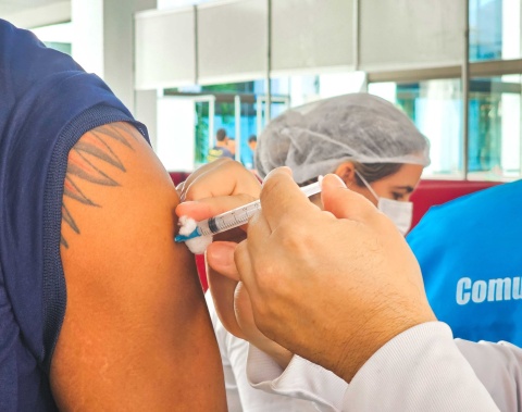 Imuniza Aqui já aplicou quase 2 mil doses de Influenza em público prioritário