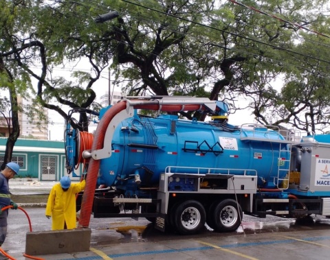 Infraestrutura intensifica serviços de drenagem durante fim de semana chuvoso