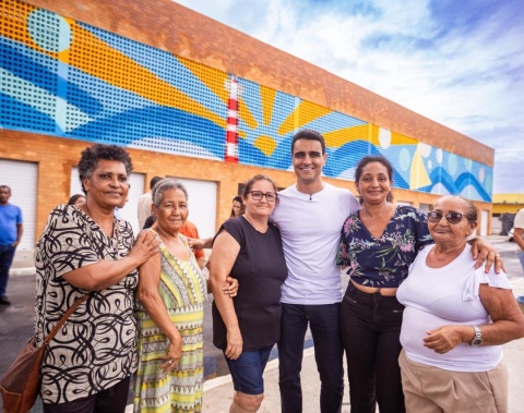 JHC entrega Novo Mercado e realiza sonho de 40 anos no Benedito Bentes