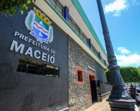 Prefeitura de Maceió paga salário de servidores nesta sexta-feira (26)