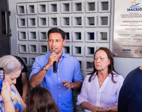 Prefeito Rodrigo Cunha entrega primeira Cozinha Comunitária de Maceió no Benedito Bentes