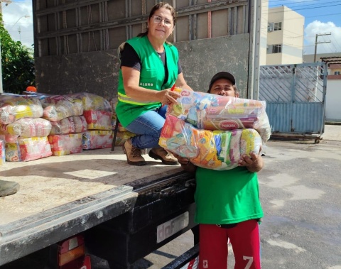 Alurb entrega mais de 100 cestas básicas em Ecopontos da capital