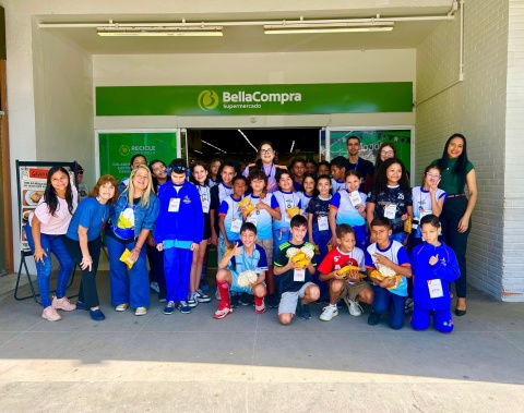 Procon Maceió promove ação com alunos de escola municipal