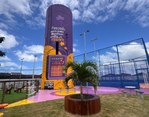 Agosto Lilás chega à reta final com pintura simbólica e revitalização da Praça Maria Onça