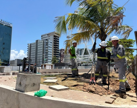 Ilumina Maceió inicia obras de infraestrutura elétrica na revitalização da Praça Multieventos, na Pajuçara
