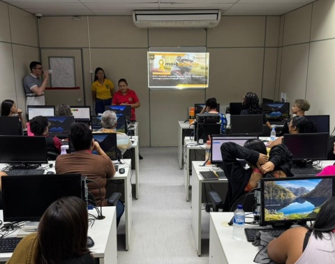 Profissionais de telemarketing recebem ação educativa do Maio Amarelo em Maceió