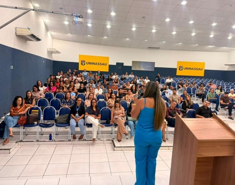 Programa 'Agora tem Especialistas'  é apresentado aos profissionais da Atenção Primária e Especializada