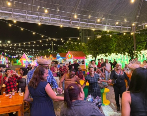 Turistas e moradores se encantam com a Vila de São João de Jaraguá: "Está maravilhoso"