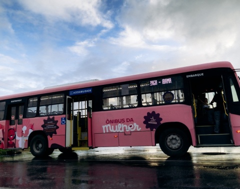 Ônibus da Mulher registra 90 mil embarques em três meses