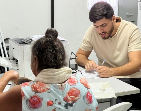 Departamento de Trânsito participa de ação volta às mulheres no Antares