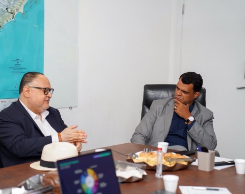 Semed Maceió dialoga com diretor da FGV sobre fortalecimento da rede municipal