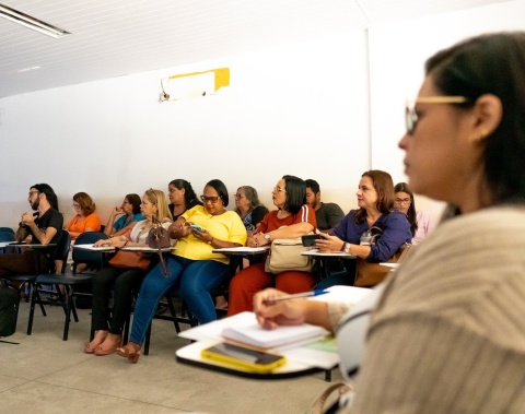 Educadores debatem práticas inclusivas de pessoas com deficiência intelectual ou múltipla