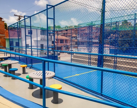 Praça na comunidade do Bolão tem obras de revitalização e requalificação concluídas pelo Brota na Grota