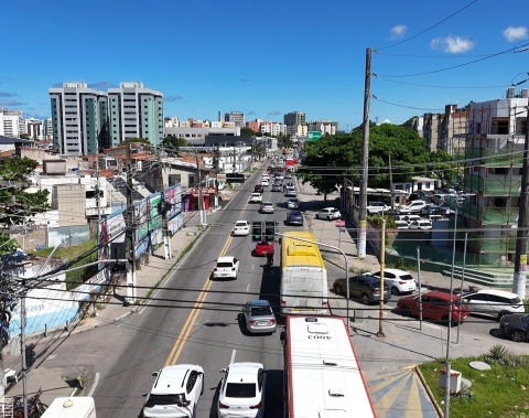 Avenida Gustavo Paiva ganha faixa reversível durante horários de pico da tarde e da noite