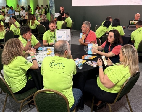 Maceió apresenta seus atrativos na Mega Fam EHTL 2025 em Foz do Iguaçu