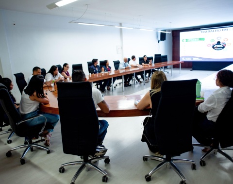 Secretaria de Inclusão social e Ações Comunitárias debate atendimento à população em situação de rua