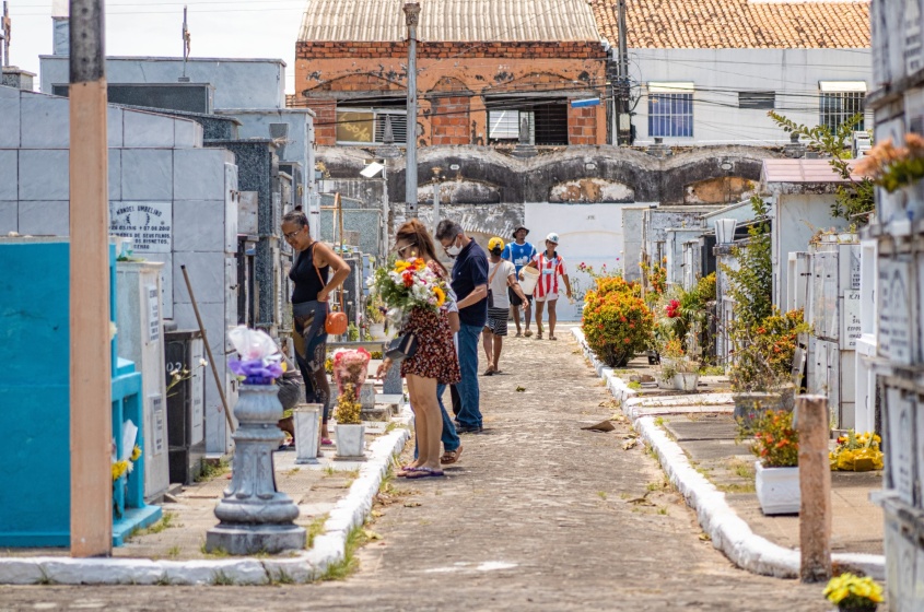 Cerca de 70 mil pessoas visitaram os campos-santos de Maceió. Foto: Bárbara Wanderley/Secom Maceió