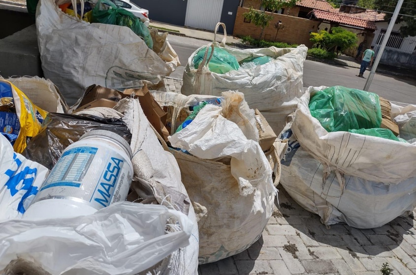 Materiais são recolhidos pela coleta seletiva e nos PEVs. Foto: Ascom Sudes